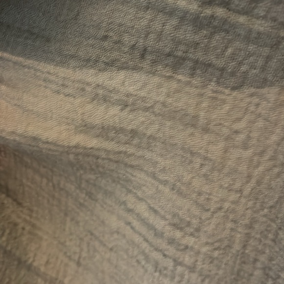 Summer scarf mossy green gauze-like weight w/ fringe ends - Picture 5 of 5